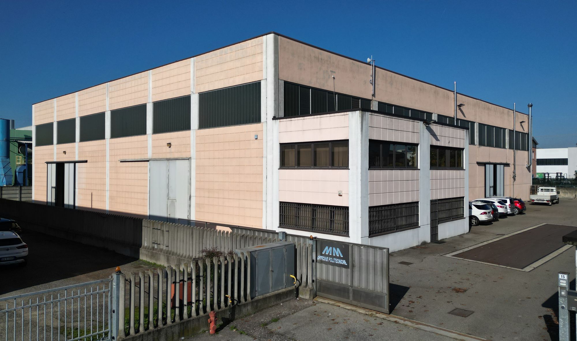 Fronte dello stabilimento di Cuggiono